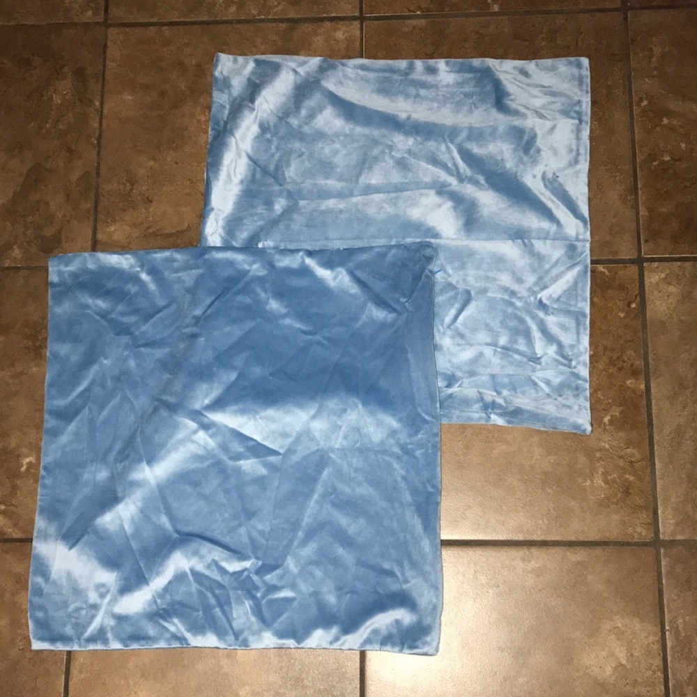Set/2 Ice Blue Velvet Pillowcases